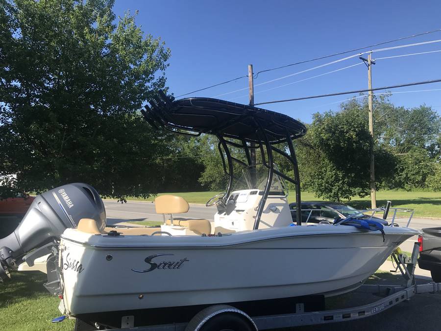 2018 Scout Sportfish 195 with SG900 Boat T-Top