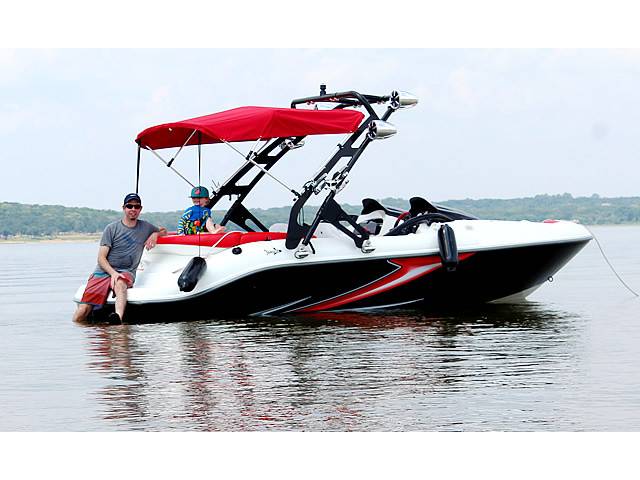 1997 Seadoo Challenger 1800 with FreeRide Wakeboard Tower — customer install photo