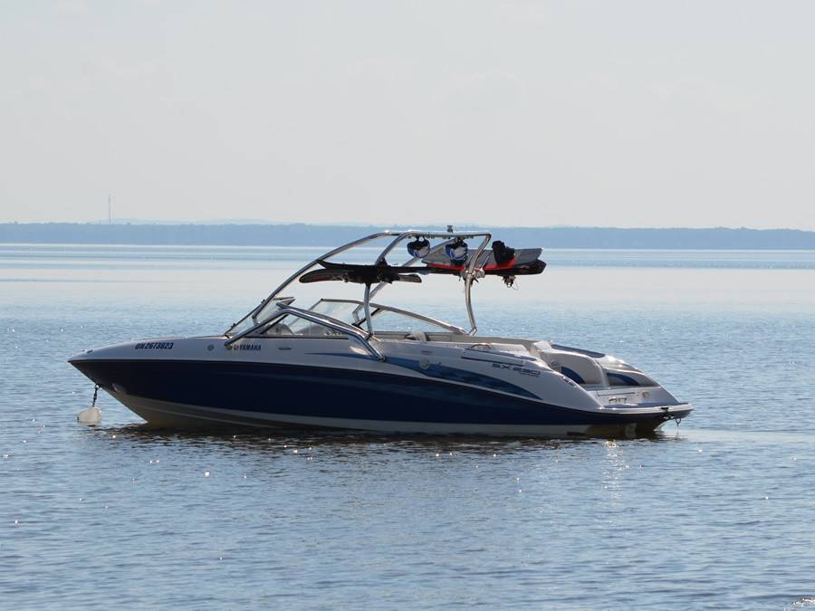 2005 Yamaha SX230 with Airborne Wakeboard Tower