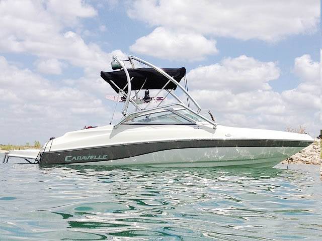 2003 Caravelle 187 Bowrider with Airborne Wakeboard Tower