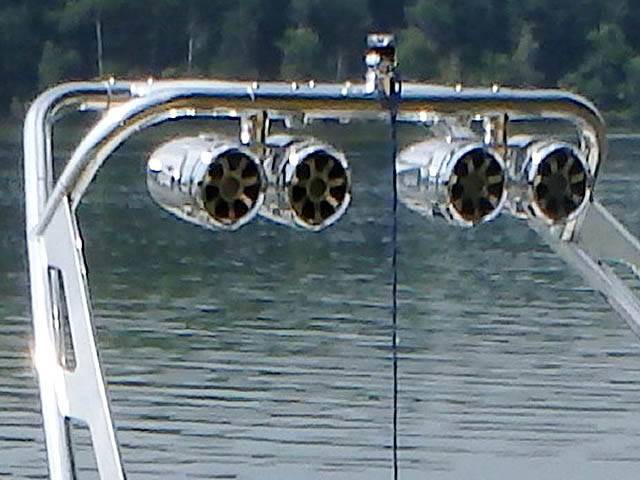 1990 Sea Ray 170 with FreeRide Wakeboard Tower