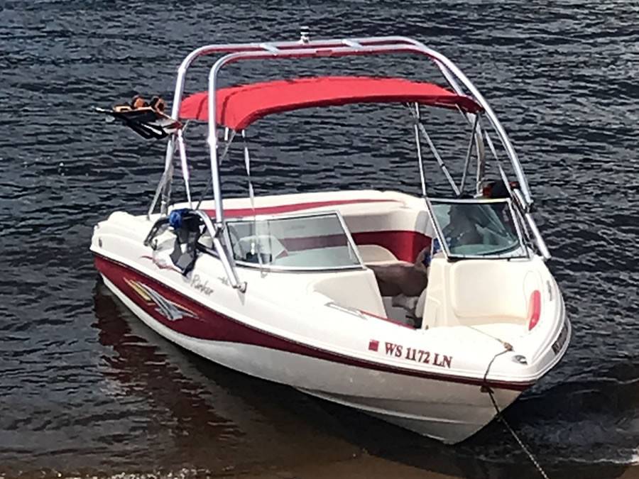 2004 Rinker 212
