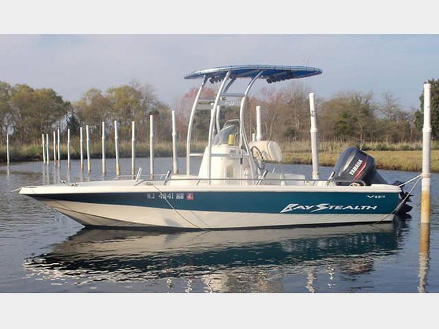 2001 VIP Boats Bay Stealth 1880 with SG300 Boat T-Top