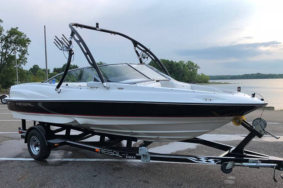 2005 Regal 1800 LSR with Ascent Wakeboard Tower — customer install photo