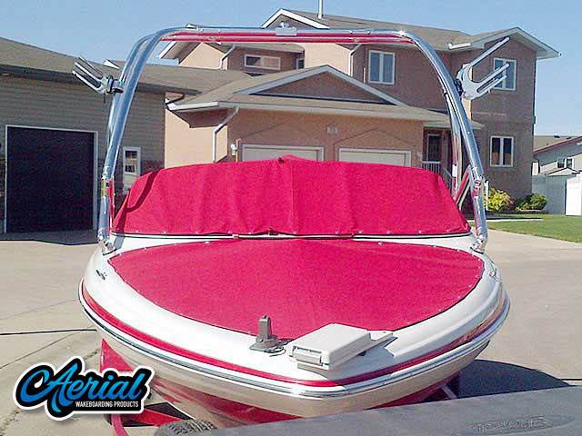 2010 Tahoe Q5i with Airborne Wakeboard Tower