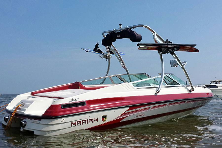 1994 Mariah 202 Shabah with Ascent Wakeboard Tower