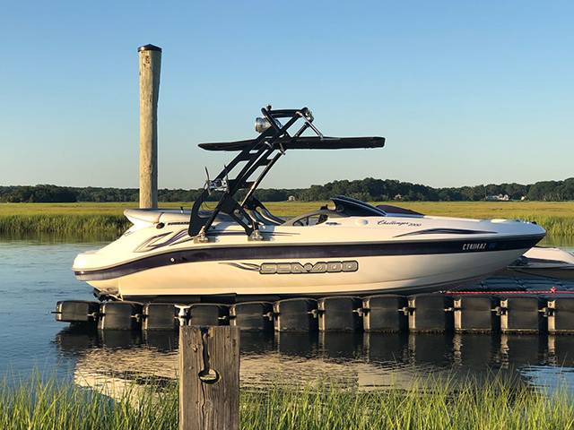 2003 Sea Doo Challenger with FreeRide Wakeboard Tower — customer install photo