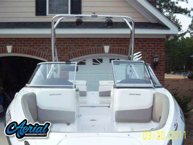 Seadoo 210 Challenger SE with FreeRide Wakeboard Tower