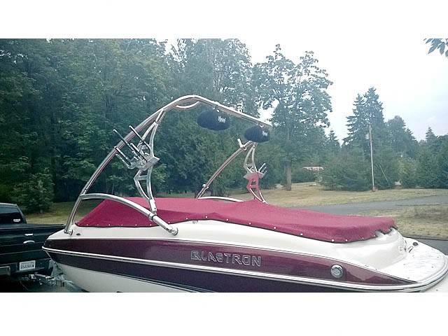 2006 Glastron with Assault Wakeboard Tower