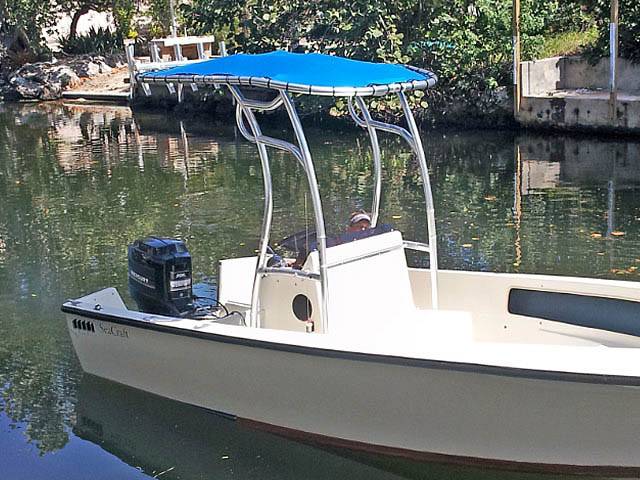 1976 SeaCraft Open Fisherman with SG600 Boat T-Top