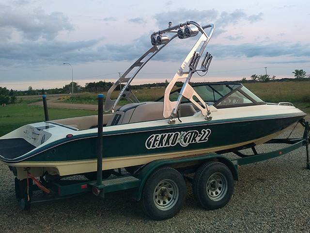 1999 Gekko with FreeRide Wakeboard Tower — customer install photo