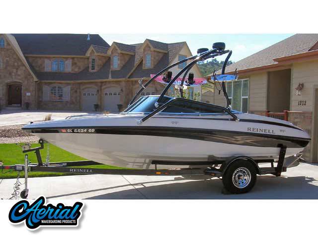 2005 Reinell 191 with Airborne 2.0 Wakeboard Tower — customer install photo