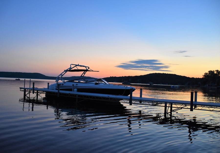 2012 Larson 258 with FreeRide Wakeboard Tower