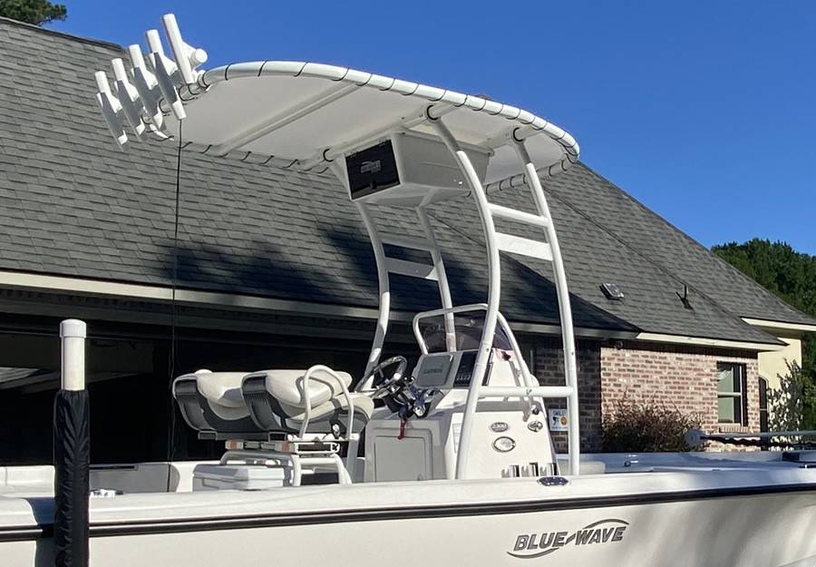 2019 Blue Wave 2300 with SG300 Boat T-Top