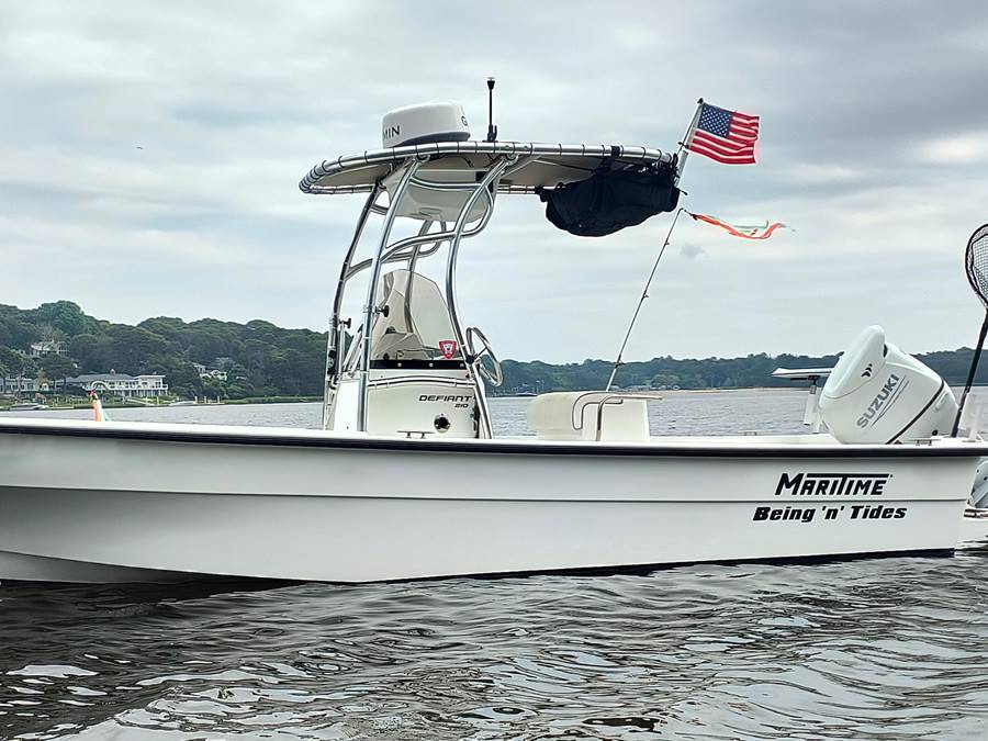2021 Maritime 210 Defiant