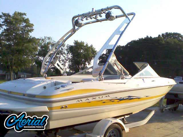2006 Maxum with FreeRide Wakeboard Tower