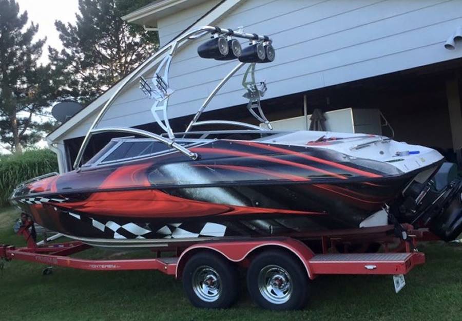 2000 Crownline 225 BR