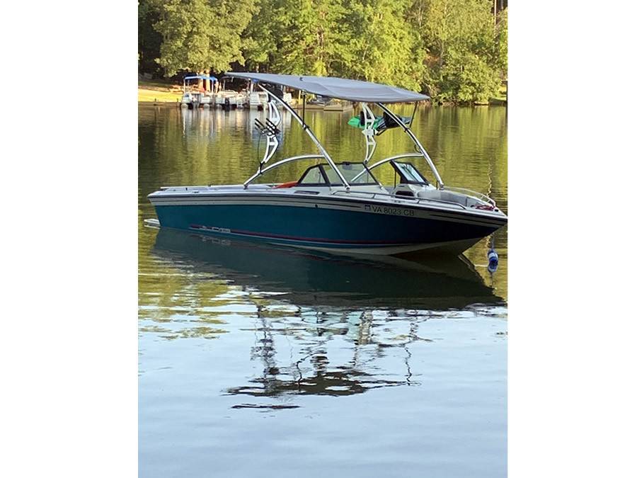 1989 Supra Sunsport with Assault Wakeboard Tower