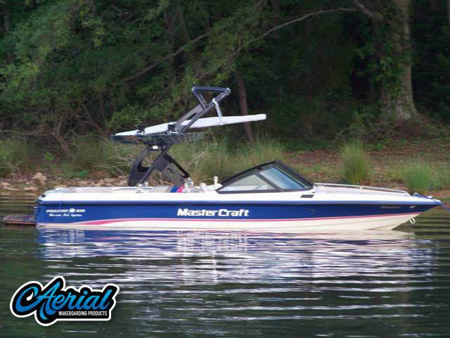 1994 Donzi Medallion 21.2 with FreeRide Wakeboard Tower