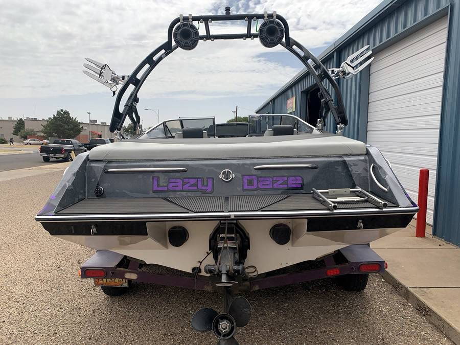 1993 Renken Classic 210 with FreeRide Wakeboard Tower