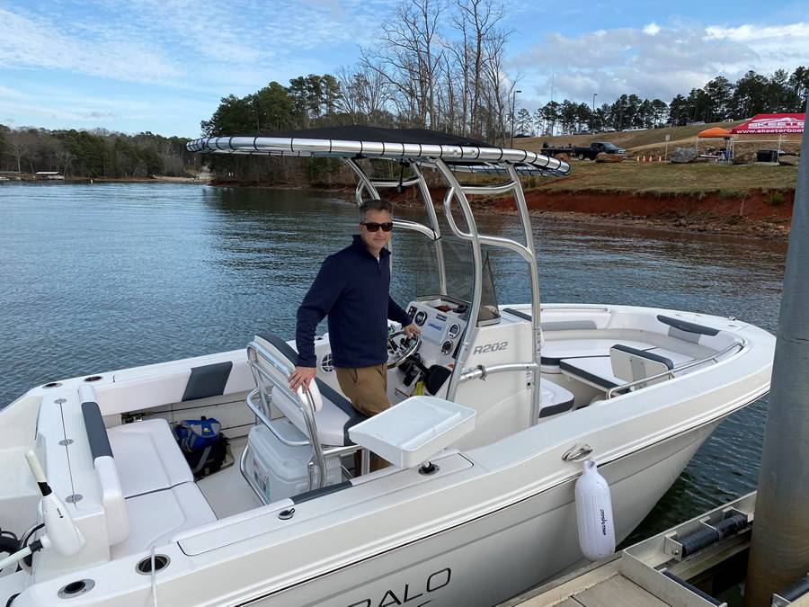 2021 Robalo R202 Explorer with SG600 Boat T-Top