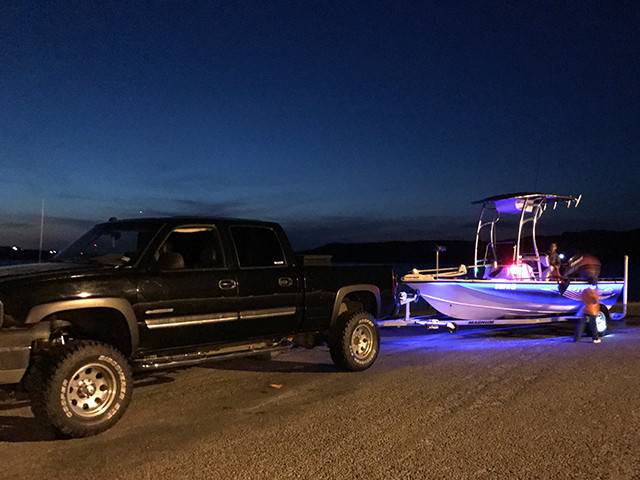 2006 Blue Wave 180 Classic with SG600 Boat T-Top