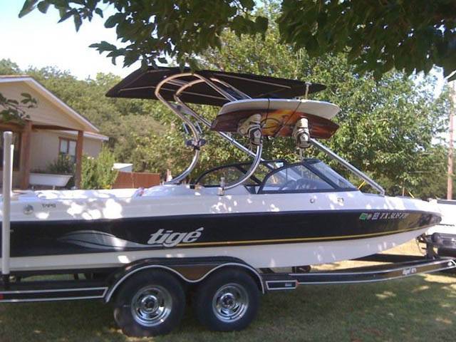 2001 Tige 21i with K2 Wakeboard Tower — customer install photo