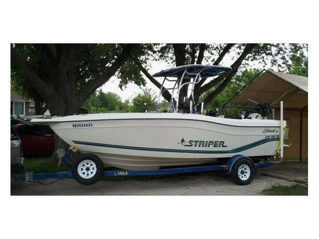 1996 Striper Seaswirl 21' with SG600 Boat T-Top