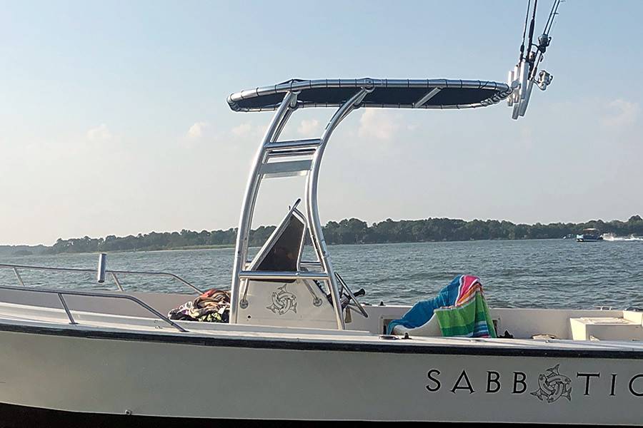 1990 Pro-Line with SG300 Boat T-Top