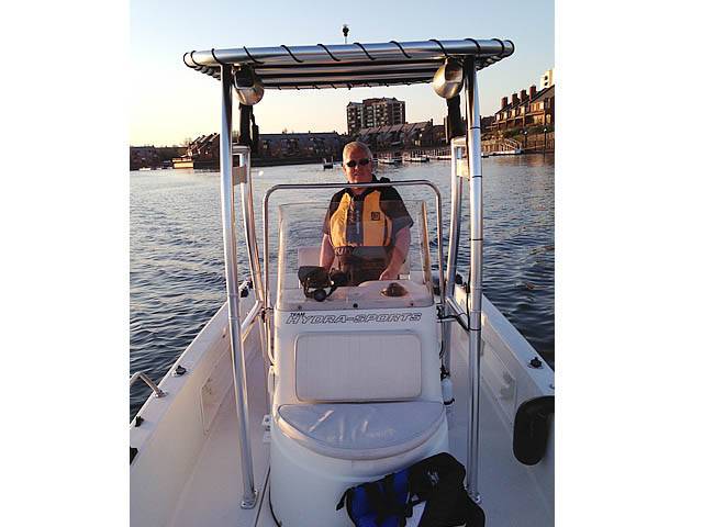 2000 Hydra-Sports 20 LTS with SG300 Boat T-Top