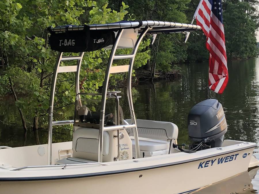 2007 Key West 1720 with SG300 Boat T-Top