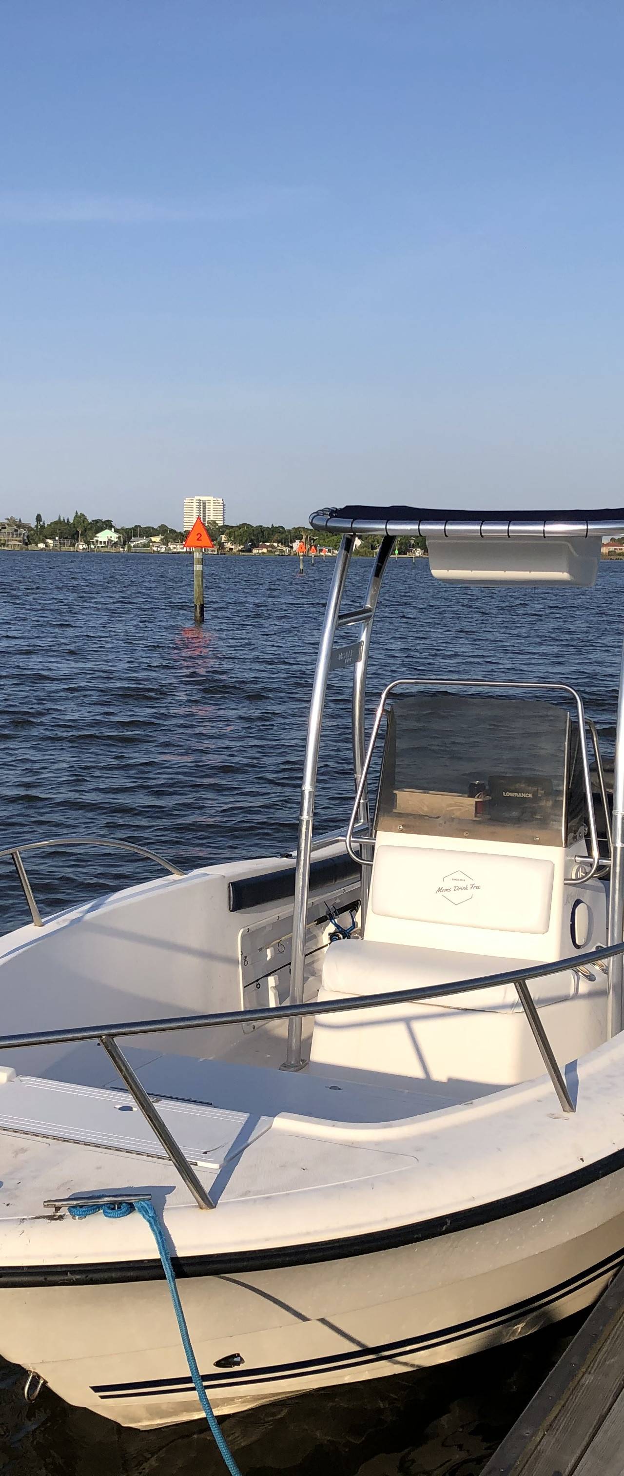 2004 Key Largo 2000cc with SG300 Boat T-Top