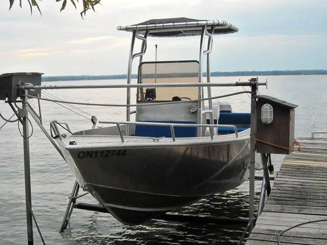 2008 Stanley Islander 21' with SG600 Boat T-Top