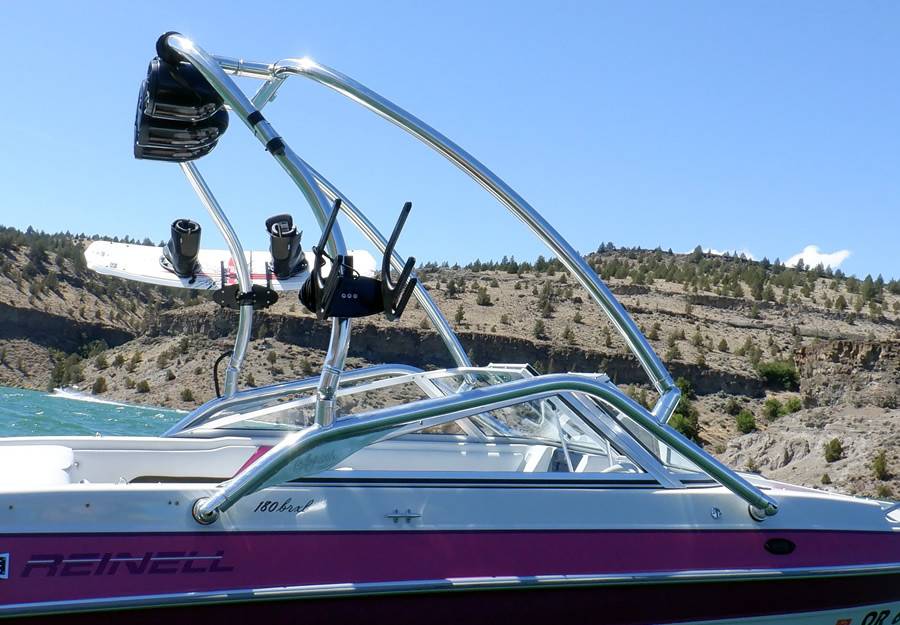 1993 Reinell BRXL with Airborne Wakeboard Tower