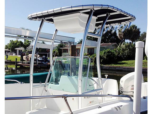 2000 Sea Swirl Stripper 21' with SG300 Boat T-Top