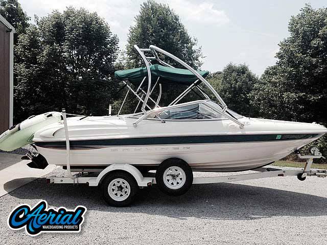 2000 Bayliner Capri 1850 LX with Airborne Wakeboard Tower