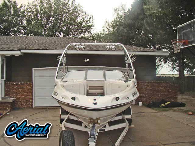 2001 Regal 2100LSR with Assault Wakeboard Tower