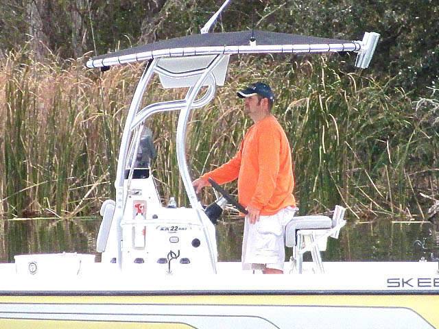 2004 Skeeter with SG600 Boat T-Top
