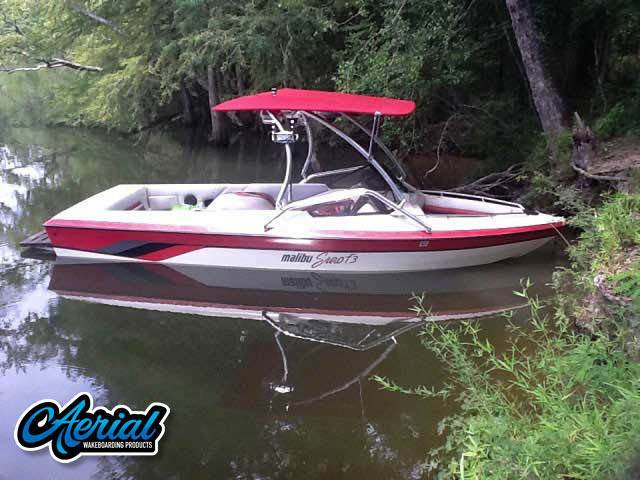1994 Malibu Sunsetter with Airborne 2.0 Wakeboard Tower