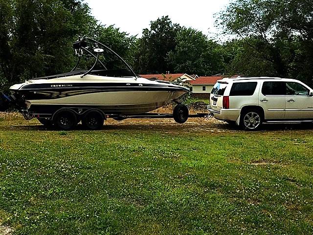 2000 Crownline 202 with Ascent Wakeboard Tower