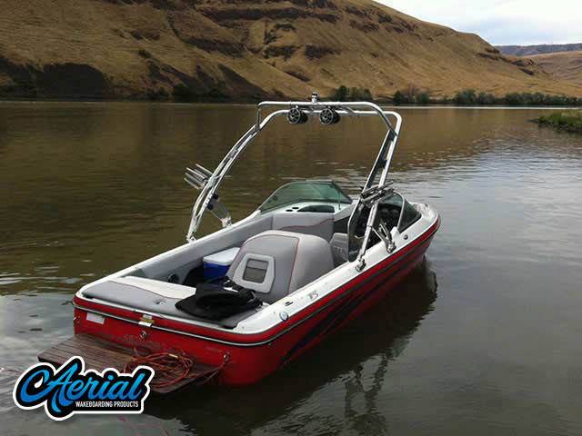 2005 Ski Centurion T5 Comp with FreeRide Wakeboard Tower