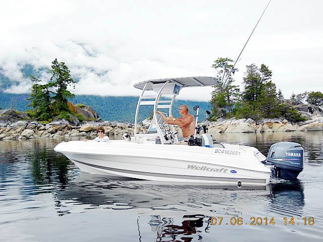 2006 Wellcraft 180 Fisherman with SG300 Boat T-Top