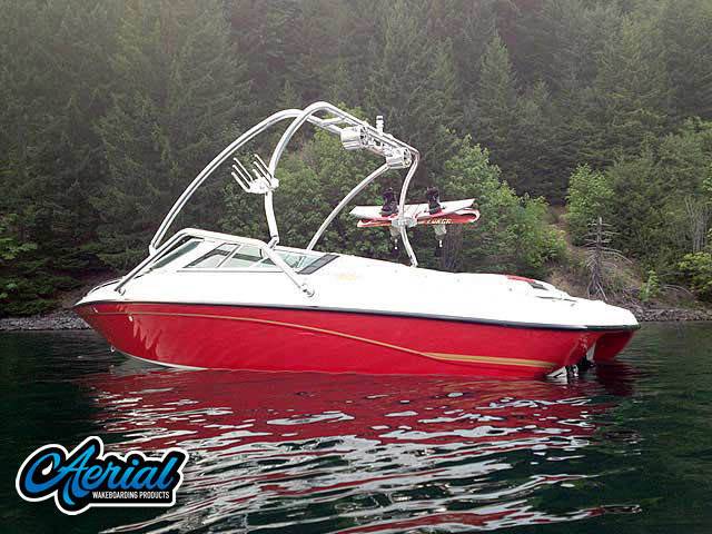 1993 Crownline 19.5' with Airborne 2.0 Wakeboard Tower — customer install photo