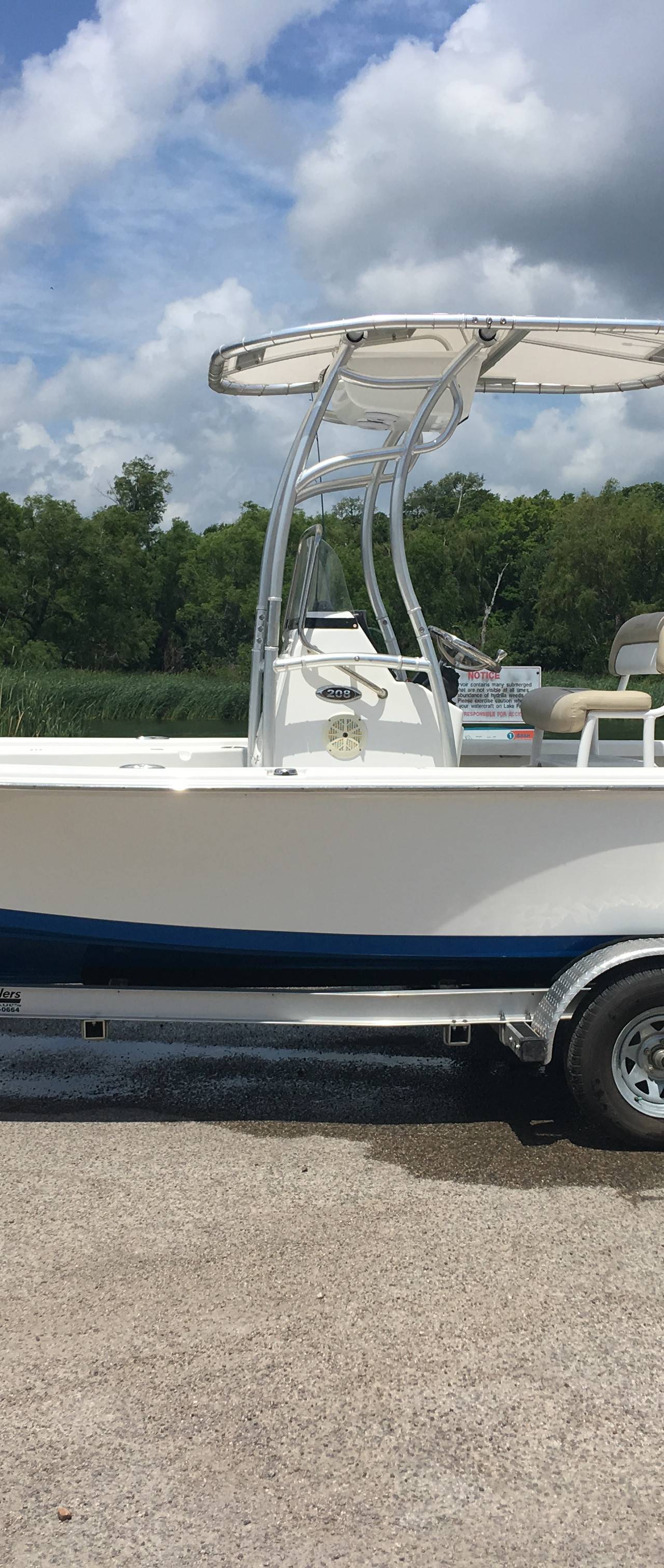 2016 Sea Pro 208 Bay with SG600 Boat T-Top