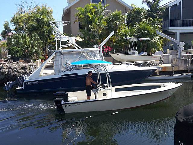 1976 SeaCraft Open Fisherman with SG600 Boat T-Top