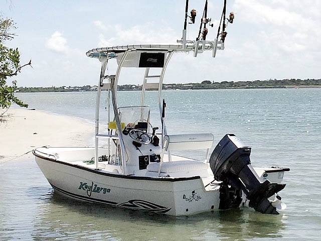 2004 Key Largo 160CC with SG300 Boat T-Top