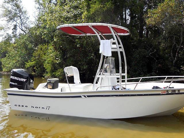 1997 Cape Horn 17' with SG300 Boat T-Top
