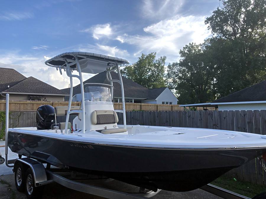 2019 Tidewater 2110 Bay Max with SG600 Boat T-Top