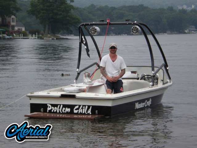 1982 Mastercraft 190 with Airborne 2.0 Wakeboard Tower — customer install photo