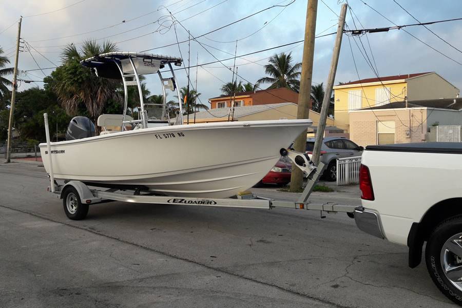 2017 Sportsman 19 Island Reef with SG300 Boat T-Top
